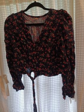 Women’s Navy Floral Tie-Front Blouse - Unbranded